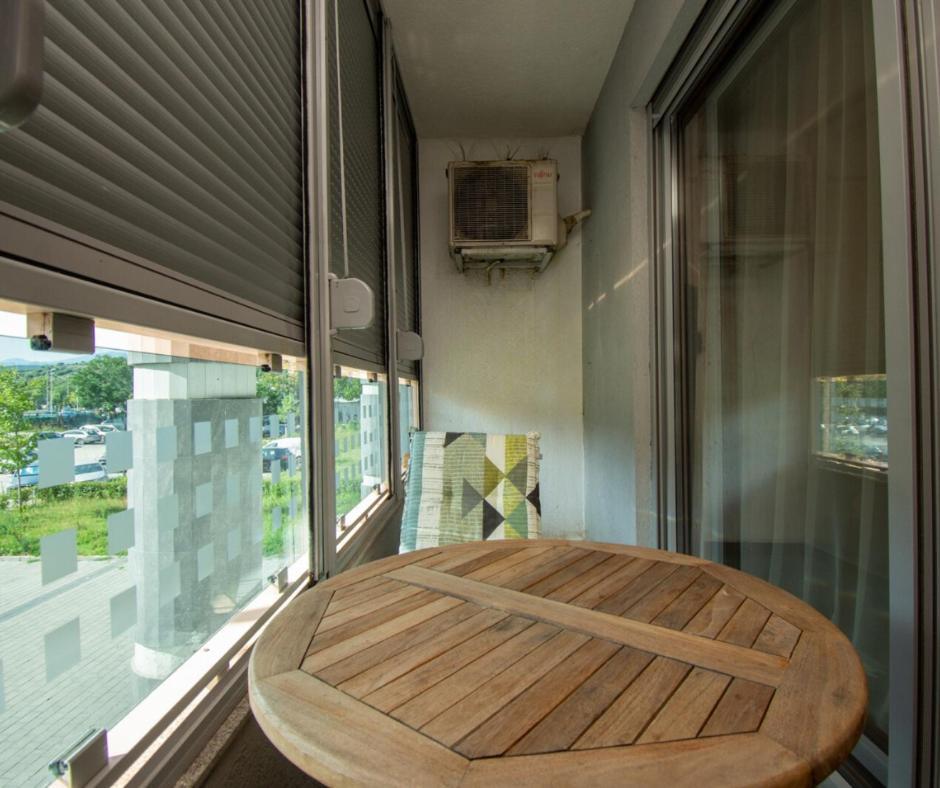 Maxim Compass Apartment Подгориця Екстер'єр фото