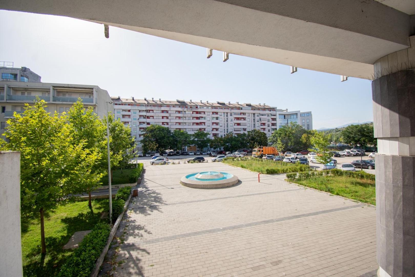 Maxim Compass Apartment Подгориця Екстер'єр фото